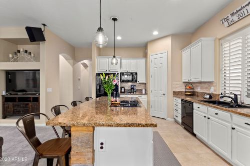 2986 Linda Ln, Gilbert AZ 85234-6373 exterior