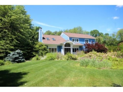 63 Somerstown Rd, Crotonville, NY 10562-3113