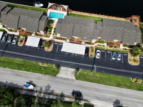 505 47th Ter, Cape Coral FL  33914-6507 exterior