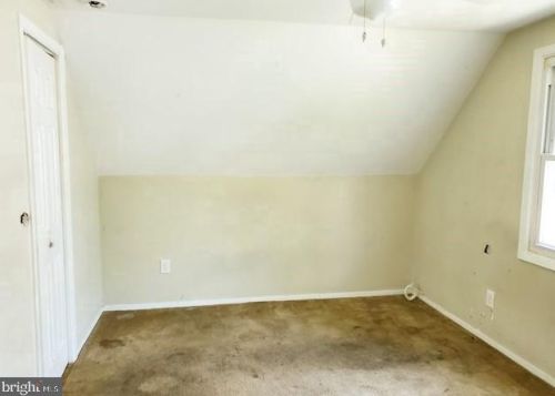 37 Holstone Ln, Willingboro NJ  08046-1817 exterior