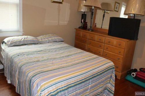 98 Howland Ave, Teaneck NJ  07666-6042 exterior