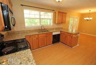 2566 Bermuda Rd, Stone Mountain, GA 30087-3713