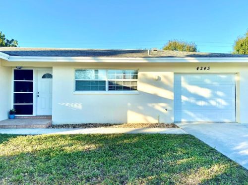 4245 23rd Ave, Naples, FL 34116-7007