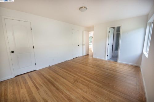 3139 Courtland Ave, Oakland CA 94601-4707 exterior