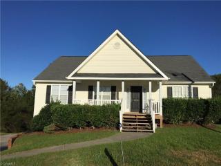 2644 Wynbrook Dr, Winston Salem, NC 27103-8005
