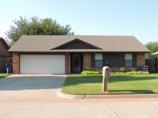 1113 Kyle Way, Mustang, OK 73064-2161