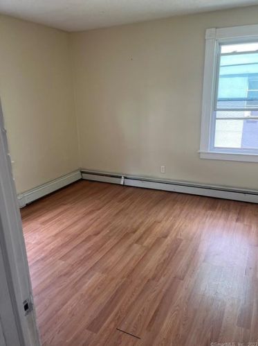 32 Hawkins St, Waterbury CT  06704-3523 exterior