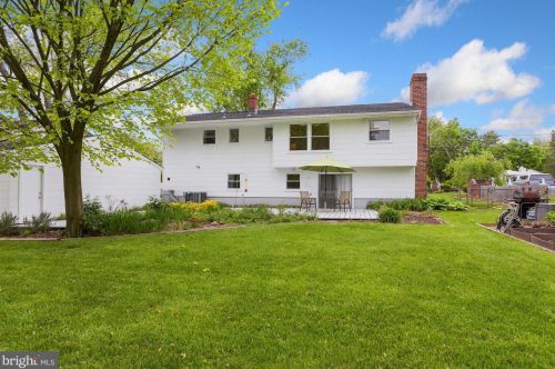 608 Parry Rd, Riverton NJ  08077 exterior