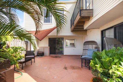 1520 Shaker Cir, West Palm Beach FL  33414-5735 exterior
