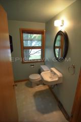 3624 Lawrence St, Cedar Rapids IA  52402-5513 exterior