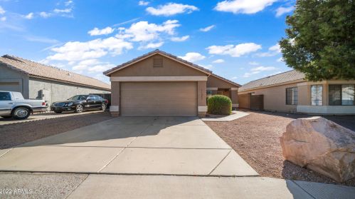 11257 Camino St, Mesa, AZ 85207-1717