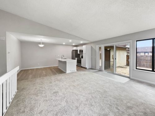 3857 Fraser St, Denver CO 80014-3829 exterior