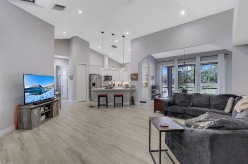 3657 20th Ave, Naples FL  34120-5577 exterior