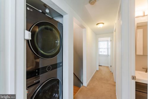 1231 Kater St, Philadelphia PA 19147-1817 exterior