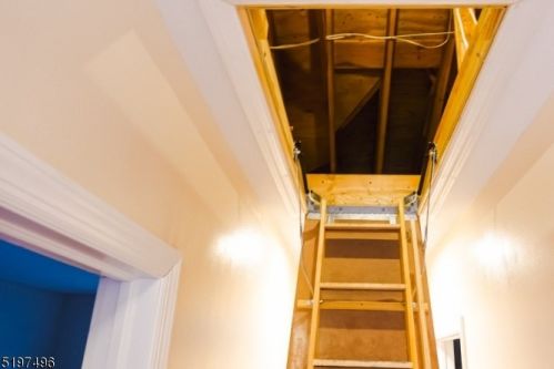 68 Kuna Ter, Irvington NJ  07111-2919 exterior