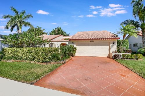 2327 23rd Cranbrook Dr, Boynton Beach, FL 33436-5711