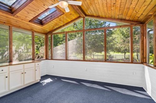 30 Fieldstone Pl, Zelienople PA  16063-9313 exterior