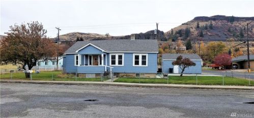 400 Roosevelt Dr, Grand Coulee, WA 99133-9796