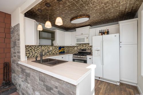 101 Ralph Ave, North Bellmore, NY 11710-2349