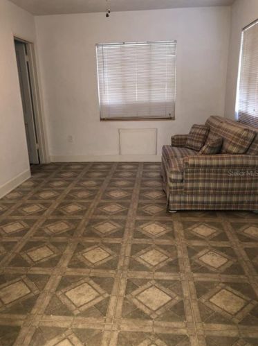 516 Disston Ave, Tavares FL  32778-2711 exterior