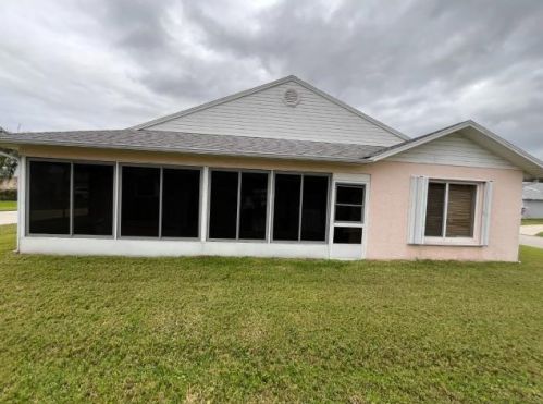 676 Malayan Ct, Fort Pierce FL  34982-3938 exterior