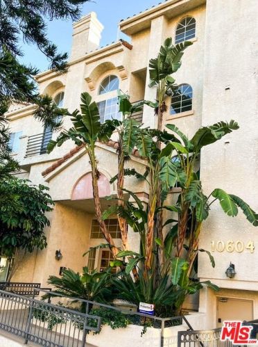 10604 Valley Spring Ln, North Hollywood, CA 91602-3277