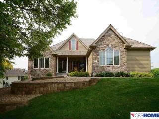 809 Bailey Dr, Omaha, NE 68046-7026