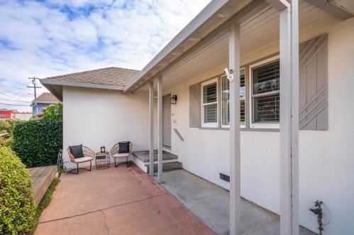1140 Judson St, Belmont, CA 94002-2843