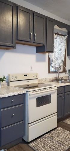 910 9th Ave, Beaver Falls PA  15010-4513 exterior