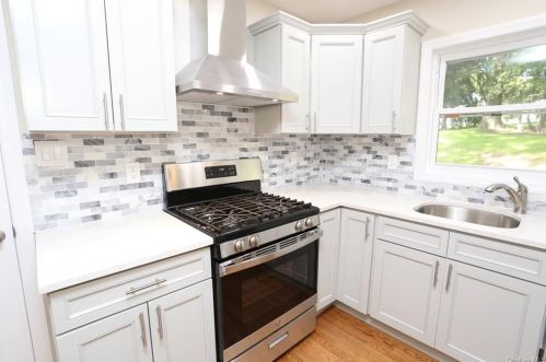 64 Green Rd, West Nyack NY  10994-2602 exterior