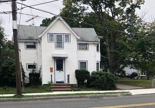 46 William St, Stoneham, MA 02180-3845