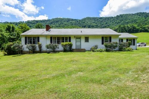 8370 Back Creek Orchard Rd, Roanoke, VA 24018-5920