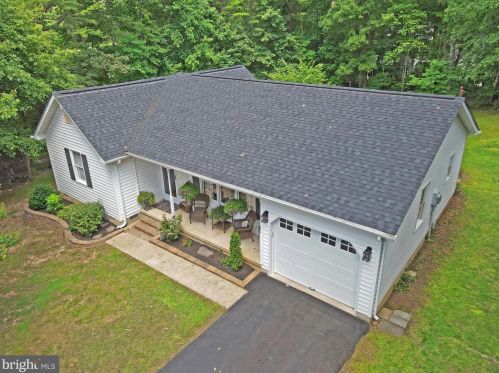 12509 Hawkins Ln, Spotsylvania VA  22551-8215 exterior