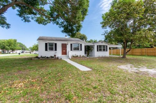 2889 39th Ave, Saint Petersburg, FL 33714-4523