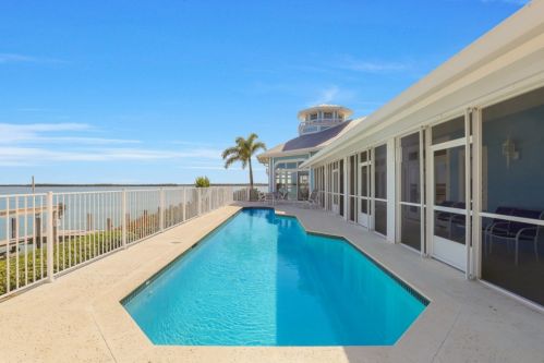 1031 Pettit Ct, Marco Island, FL 34145-6629