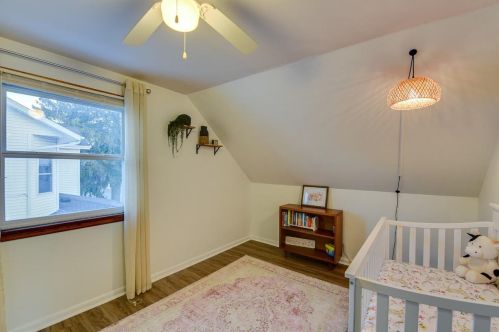 328 Division St, Dodgeville WI  53533-1510 exterior
