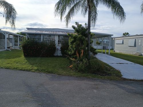 11 Hernando Ln, Fort Pierce, FL 34952-8544