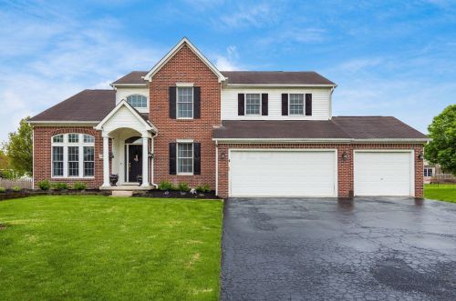 6231 Marshall Bay Cir, Darbydale, OH 43123-9367