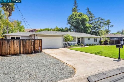 982 Bonnie Clare Ln, Concord, CA 94518-2102