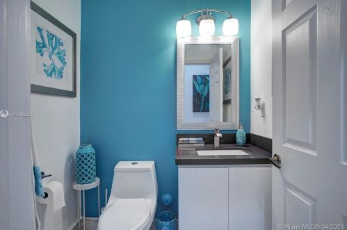 1885 139 Ter, Hollywood FL  33028-2837 exterior