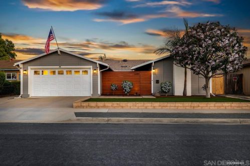 6685 Barnhurst Dr, San Diego, CA 92117-4203