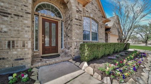 17319 Lyric Way Dr, Tomball, TX 77377-2905