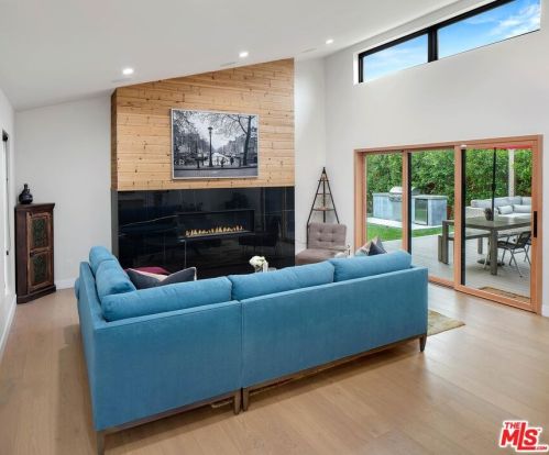 4709 Norwich Ave, Van Nuys CA  91403-2017 exterior