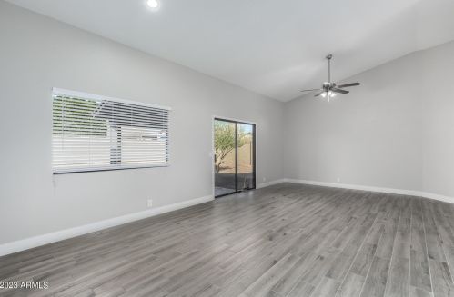 6514 Turquoise Ave, Glendale AZ 85302-1037 exterior