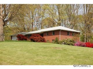 68 Shuler Rd, Biltmore Lake, NC 28715-9225