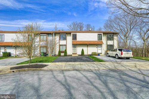2617 Cranberry Cir, Harrisburg, PA 17110-3507
