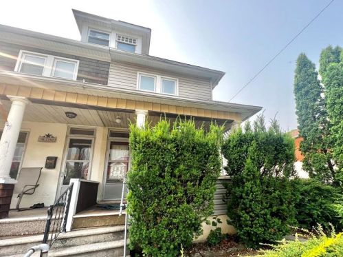 639 Franklin Ave, Palmerton, PA 18071-1414