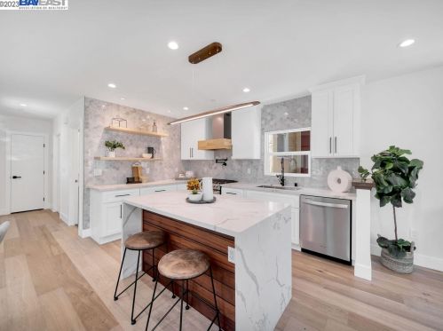 518 Stannage Ave, Berkeley CA  94706-1223 exterior