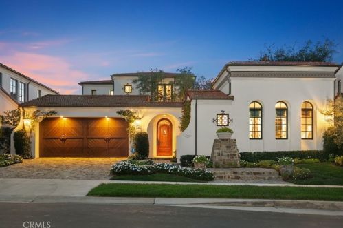 8 Rockshore Blf, Newport Beach CA  92657-2131 exterior