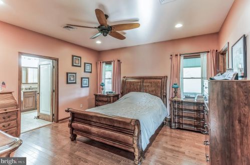 318 Commissioners Pike, Pilesgrove NJ 08098-2035 exterior